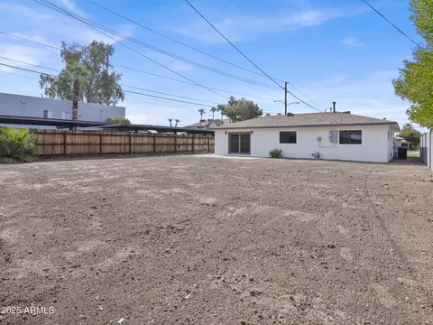 Exterior - 1046 Elm St, Phoenix, AZ 85014 photo 3 of 3