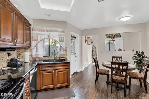 Kitchen - 4725 E Brown Rd #10, Mesa, AZ 85205 photo 4 of 4