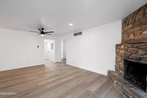 Living - 1702 W Indian School Rd, Phoenix, AZ 85015 photo 4 of 5