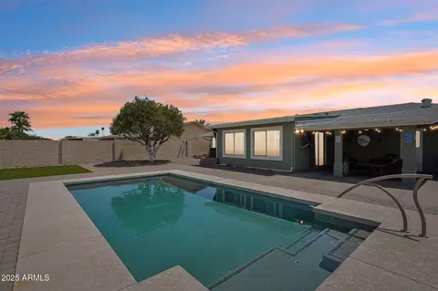 10850 W Brookside Dr, Sun City, AZ 85351