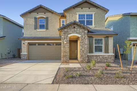 8332 E Petunia Ave, Mesa, AZ 85212