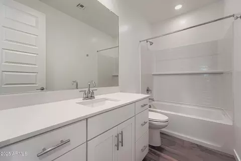 Bath - 8332 E Petunia Ave, Mesa, AZ 85212 photo 2 of 4