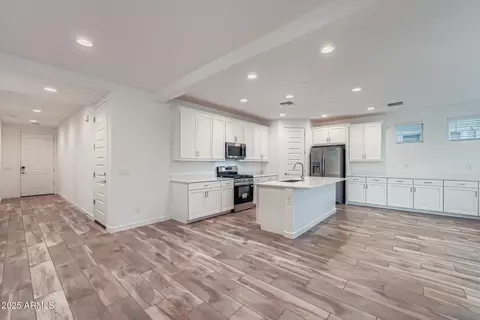 Entry Way - 8332 E Petunia Ave, Mesa, AZ 85212 photo 1 of 2