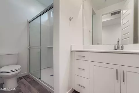 Bath - 8332 E Petunia Ave, Mesa, AZ 85212 photo 3 of 4