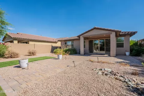 Exterior - 2816 W Pollack St, Phoenix, AZ 85041 photo 7 of 12