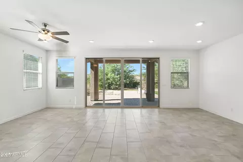 Living - 2816 W Pollack St, Phoenix, AZ 85041 photo 2 of 8