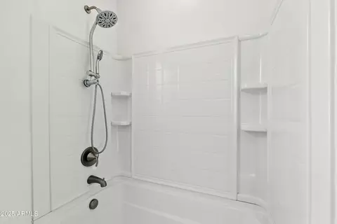 Bath - 2816 W Pollack St, Phoenix, AZ 85041 photo 4 of 4