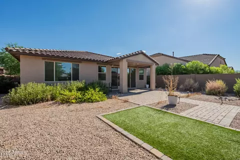 Exterior - 2816 W Pollack St, Phoenix, AZ 85041 photo 8 of 12