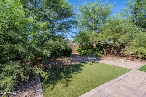 Exterior - 2816 W Pollack St, Phoenix, AZ 85041 photo 9 of 12