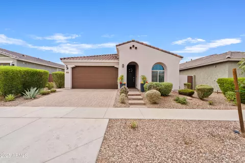9833 E Red Giant Dr, Mesa, AZ 85212