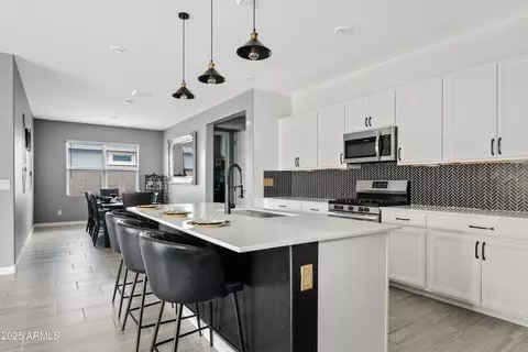 Kitchen - 9833 E Red Giant Dr, Mesa, AZ 85212 photo 5 of 5