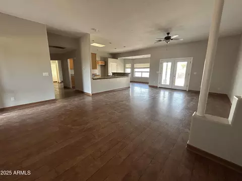 934 E Carlise Rd, Phoenix, AZ 85086 photo 5