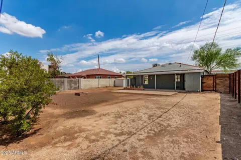 Exterior - 4002 N 12th St, Phoenix, AZ 85014 photo 7 of 7