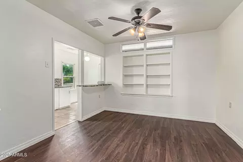 Living - 4002 N 12th St, Phoenix, AZ 85014 photo 2 of 2