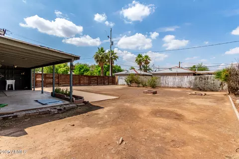 Exterior - 4002 N 12th St, Phoenix, AZ 85014 photo 4 of 7