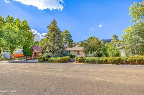 Exterior - 3106 E Mount Elden Dr, Flagstaff, AZ 86004 photo 2 of 10