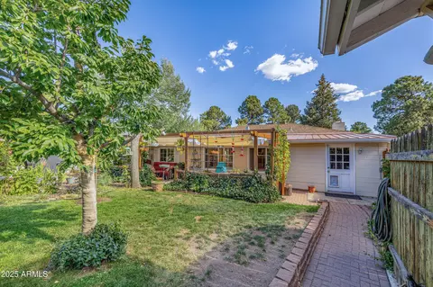Exterior - 3106 E Mount Elden Dr, Flagstaff, AZ 86004 photo 6 of 10