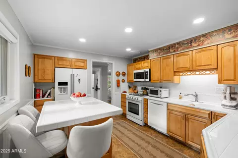 Kitchen - 3106 E Mount Elden Dr, Flagstaff, AZ 86004 photo 1 of 2