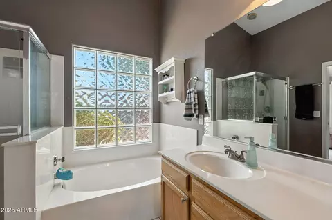 Bath - 702 W Scott Ave, Gilbert, AZ 85233 photo 4 of 5