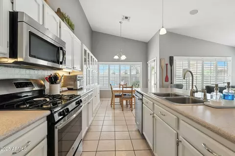 Kitchen - 702 W Scott Ave, Gilbert, AZ 85233 photo 4 of 7