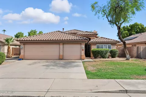 Exterior - 702 W Scott Ave, Gilbert, AZ 85233 photo 1 of 7