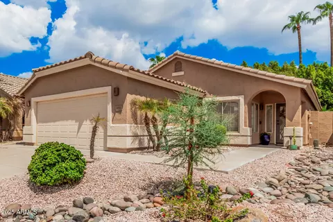 1754 W Hiddenview Dr, Phoenix, AZ 85045