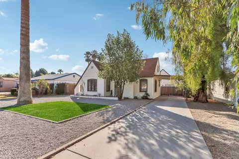 Exterior - 2209 E Weldon Ave, Phoenix, AZ 85016 photo 8 of 9