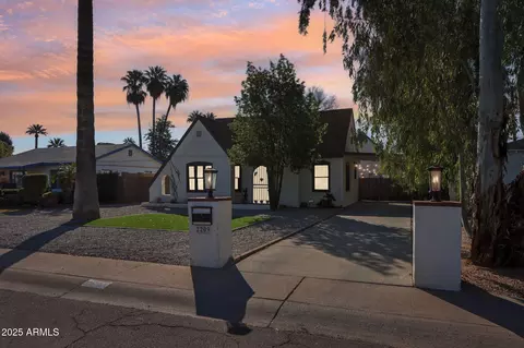 Exterior - 2209 E Weldon Ave, Phoenix, AZ 85016 photo 7 of 9