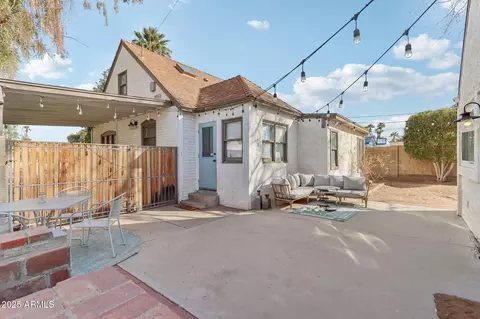 Exterior - 2209 E Weldon Ave, Phoenix, AZ 85016 photo 2 of 9