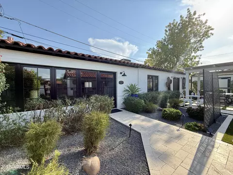 Exterior - 917 W Verde Ln, Phoenix, AZ 85013 photo 4 of 5