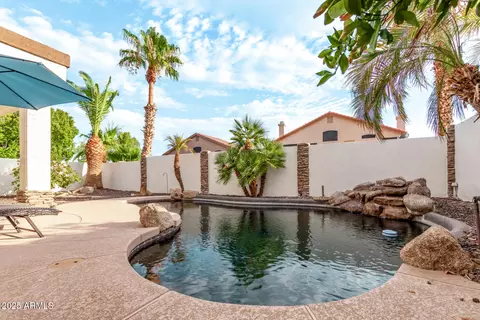 Exterior - 1009 E Mountain Vista Dr, Phoenix, AZ 85048 photo 12 of 16