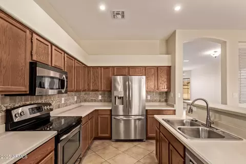 Kitchen - 1009 E Mountain Vista Dr, Phoenix, AZ 85048 photo 1 of 3