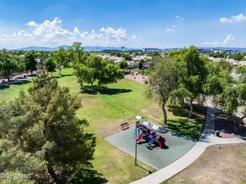 View/Area - 1883 W Falcon Dr, Chandler, AZ 85286 photo 4 of 5