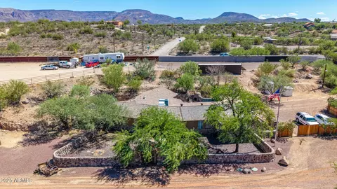 45602 N New River Rd, New River, AZ 85087