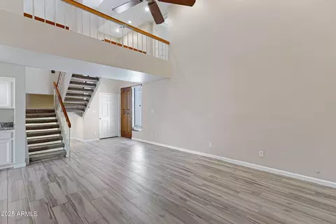 Living - 6503 N 10th Pl, Phoenix, AZ 85014 photo 2 of 4