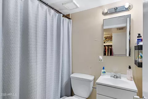 Bath - 610 S Bellview St, Mesa, AZ 85204 photo 2 of 2