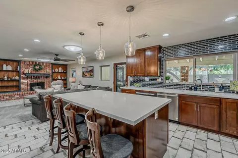 12810 N 17th Ave, Phoenix, AZ 85029