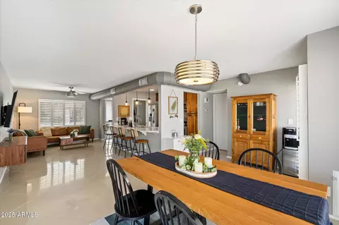 Dining - 912 E Michelle Dr, Phoenix, AZ 85022 photo 4 of 4