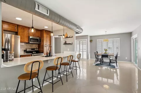 Dining - 912 E Michelle Dr, Phoenix, AZ 85022 photo 1 of 4