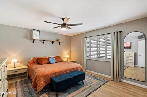 Bedroom - 912 E Michelle Dr, Phoenix, AZ 85022 photo 1 of 4
