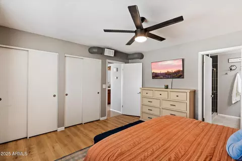 Bedroom - 912 E Michelle Dr, Phoenix, AZ 85022 photo 3 of 4