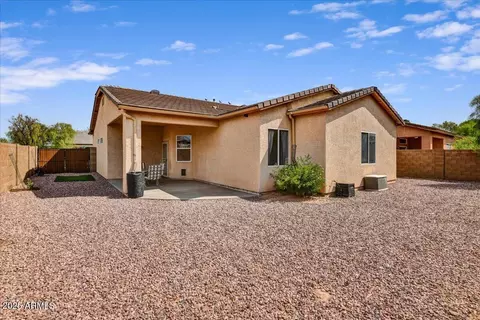 Exterior - 505 E Lydia Ln, Phoenix, AZ 85042 photo 2 of 11