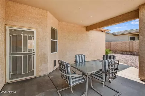 Exterior - 505 E Lydia Ln, Phoenix, AZ 85042 photo 3 of 11