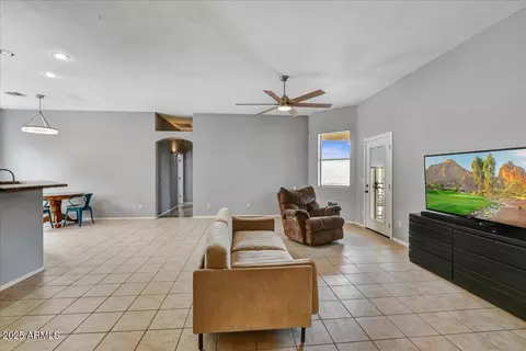 Living - 505 E Lydia Ln, Phoenix, AZ 85042 photo 2 of 2