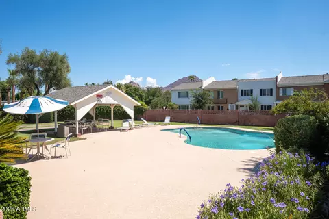 Exterior - 4027 E Campbell Ave, Phoenix, AZ 85018 photo 8 of 9