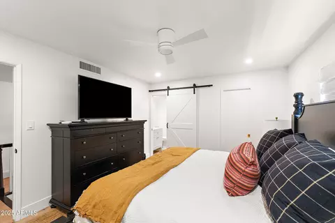 Bedroom - 4027 E Campbell Ave, Phoenix, AZ 85018 photo 2 of 2