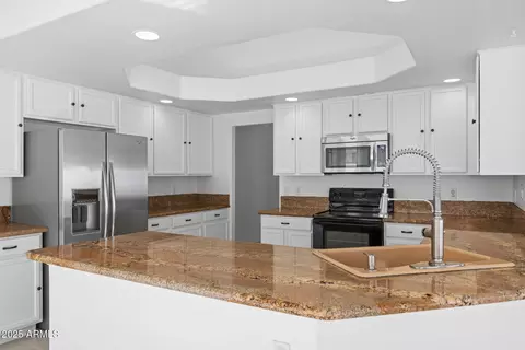 3930 E Indigo Bay Ct, Gilbert, AZ 85234 photo 8