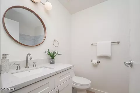 Bath - 3511 E Baseline Rd #1235, Phoenix, AZ 85042 photo 1 of 2