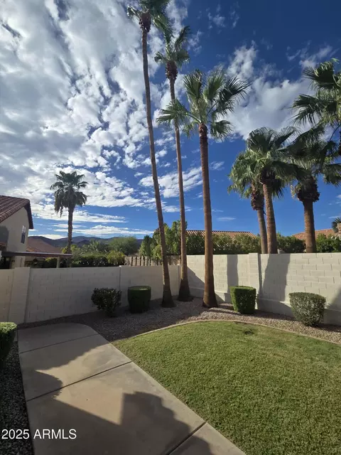 Exterior - 2520 E Granite View Dr, Phoenix, AZ 85048 photo 1 of 5
