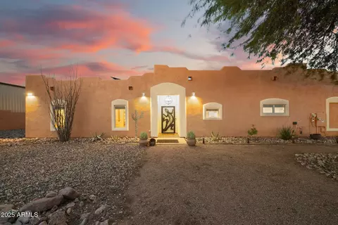 Exterior - 655 S Conestoga Rd, Apache Junction, AZ 85119 photo 8 of 16